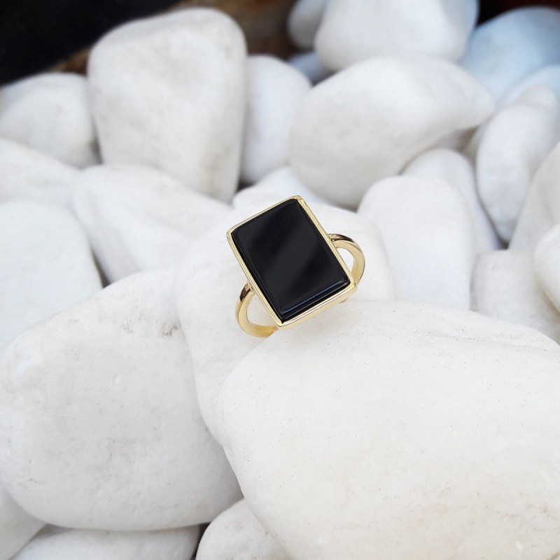 blac-onyx-gold-ring