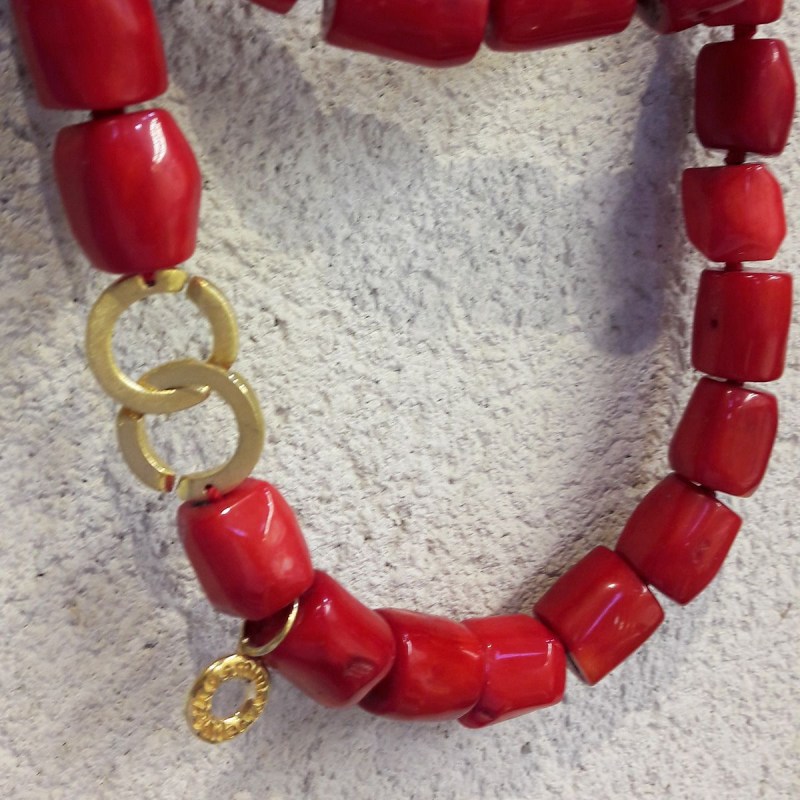 coral-necklace